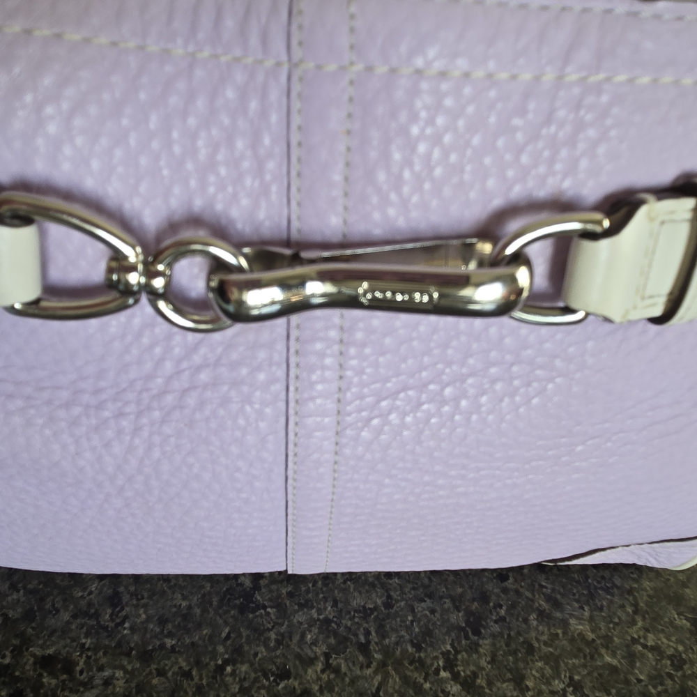 RARE! Coach Hamptons Medium Lavender/Lilac Leather Carry M0693-F10688 - Picture 2 of 7